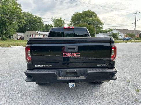 Used 2017 GMC Sierra 1500 Denali w/ Denali Ultimate Package AWD/4WD image 6
