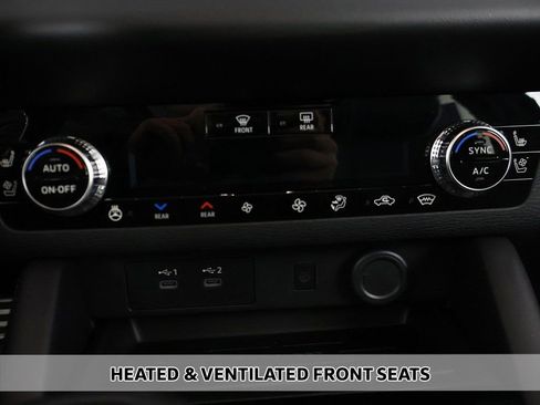 New 2025 Mitsubishi Outlander SEL image 9