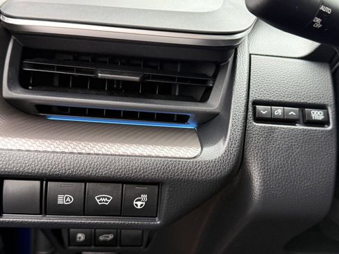 Used 2023 Toyota Prius Limited image 18