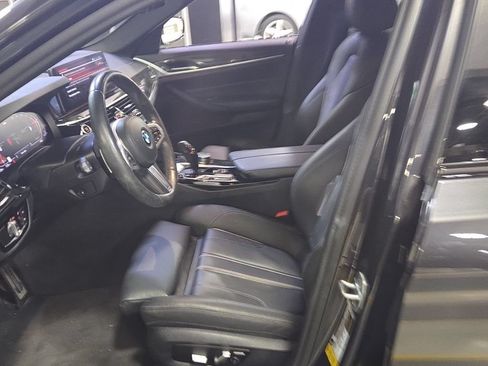 Used 2021 BMW 540i w/ M Sport Package RWD image 3