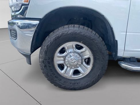 Used 2024 RAM 3500 Tradesman w/ Chrome Appearance Group AWD/4WD image 25