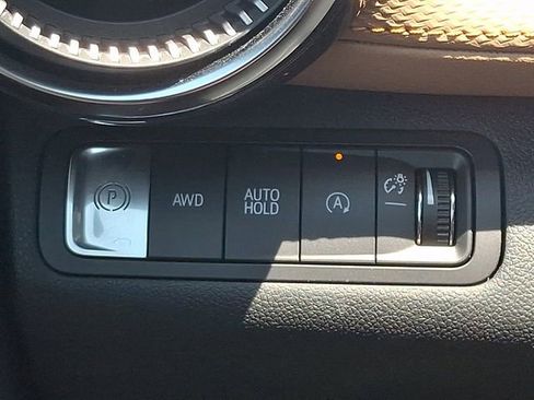 Certified 2025 Chevrolet Equinox ACTIV w/ Safety and Technology Package AWD/4WD image 26