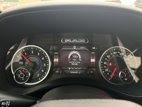 Used 2021 RAM 1500 Big Horn AWD/4WD image 33