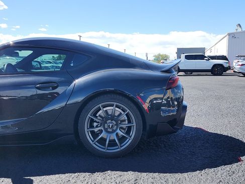 Used 2022 Toyota Supra w/ Safety & Technology Package RWD image 9