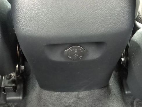 Used 2018 Hyundai Santa Fe SE FWD image 23
