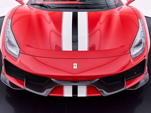 Used 2020 Ferrari 488 Pista Coupe RWD image 22