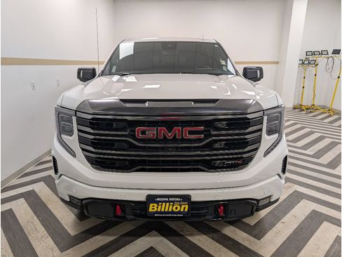 Used 2024 GMC Sierra 1500 AT4 w/ Technology Package AWD/4WD image 28