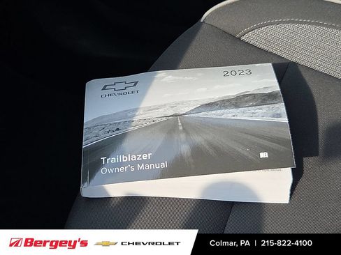 Certified 2023 Chevrolet TrailBlazer LT w/ Convenience Package FWD image 28