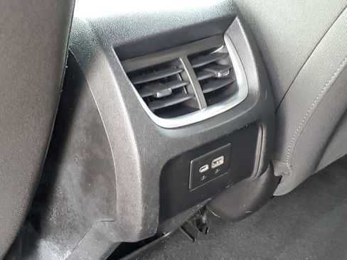 Used 2020 Chevrolet Blazer LT image 26