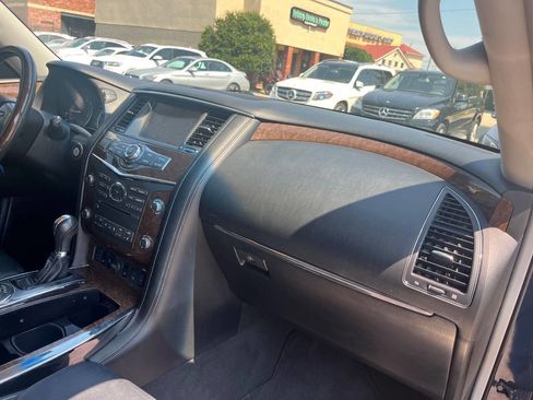 Used 2015 INFINITI QX80 Luxe w/ 22" Wheel Package image 18