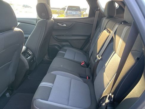 Certified 2024 Chevrolet Blazer LT w/ Convenience Package image 11