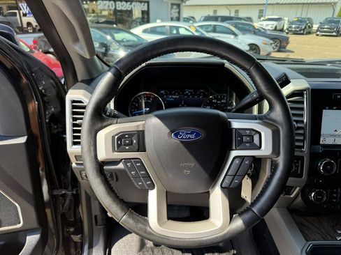Used 2017 Ford F350 Lariat w/ Lariat Value Package AWD/4WD image 13