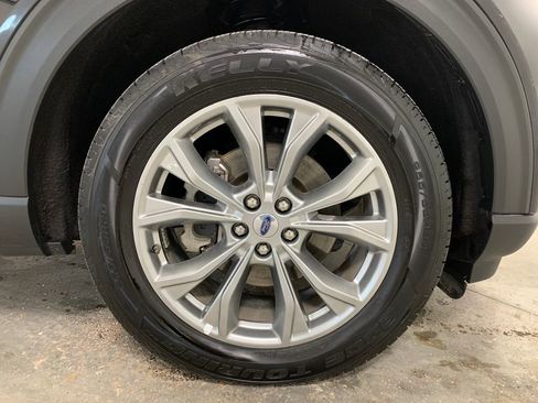 Used 2023 Ford Explorer Limited image 30