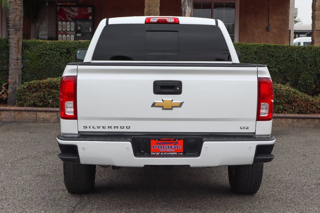 Used 2018 Chevrolet Silverado 1500 LTZ Z71 w/ LTZ Plus Package AWD/4WD image 7