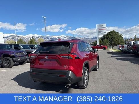 Used 2025 Toyota RAV4 XLE image 10