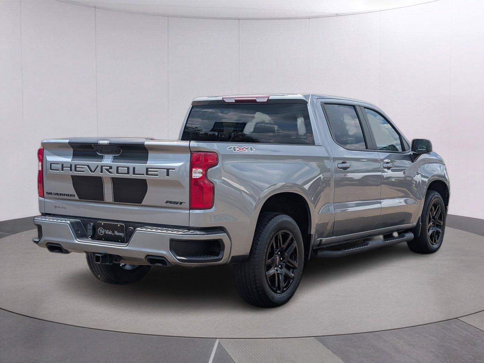 Certified 2023 Chevrolet Silverado 1500 RST w/ Rally Edition AWD/4WD image 6
