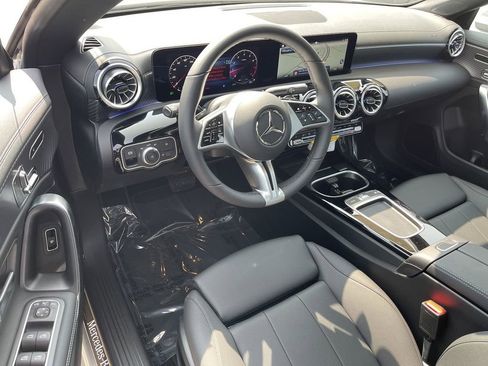 Certified 2025 Mercedes-Benz CLA 250 4MATIC image 11