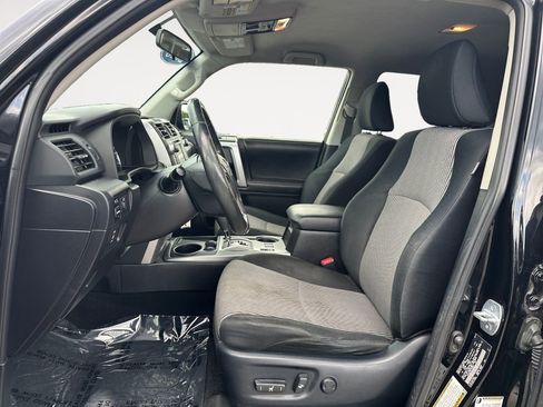 Used 2015 Toyota 4Runner SR5 RWD image 9