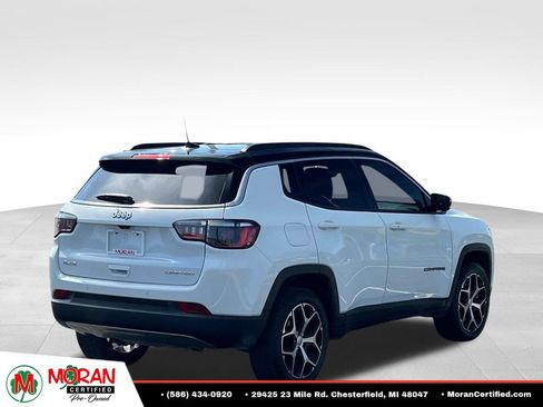 Used 2024 Jeep Compass Limited AWD/4WD image 5