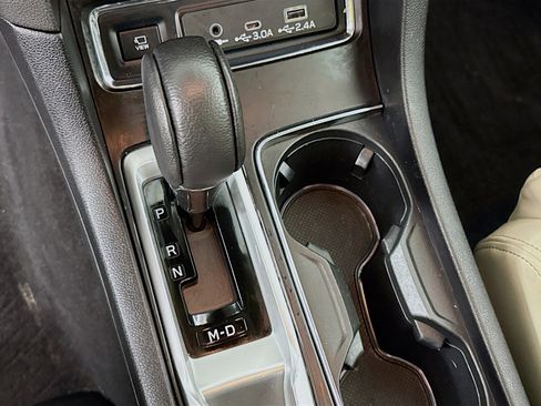 Used 2024 Subaru Ascent Limited w/ Technology Package image 19