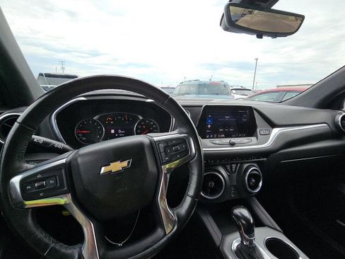 Used 2019 Chevrolet Blazer LT w/ Sun and Wheels Package FWD image 12