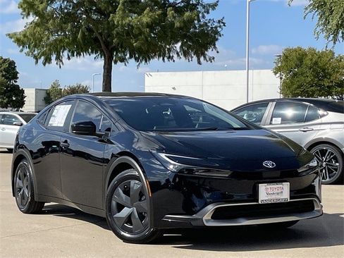 New 2026 Toyota Prius Plug-In Hybrid image 2