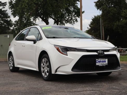 Used 2022 Toyota Corolla LE FWD image 1
