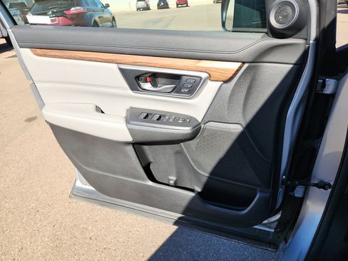 Used 2022 Honda CR-V Touring image 13
