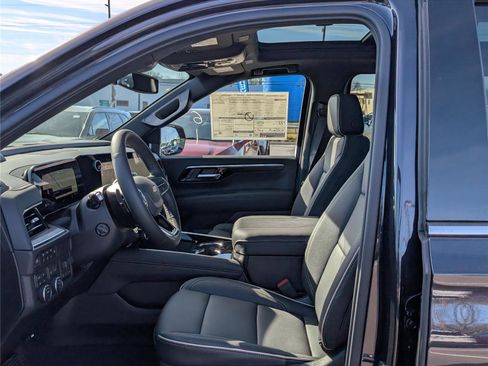 New 2026 Chevrolet Suburban Premier w/ Sun And Tow Package image 14