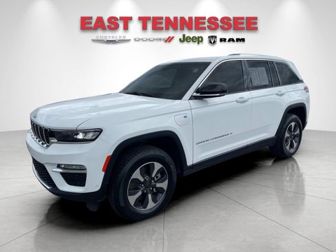 Used 2022 Jeep Grand Cherokee Limited 4xe w/ Luxury Tech Group II AWD/4WD image 7