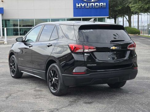 Certified 2023 Chevrolet Equinox LS w/ LS Convenience Package FWD image 5