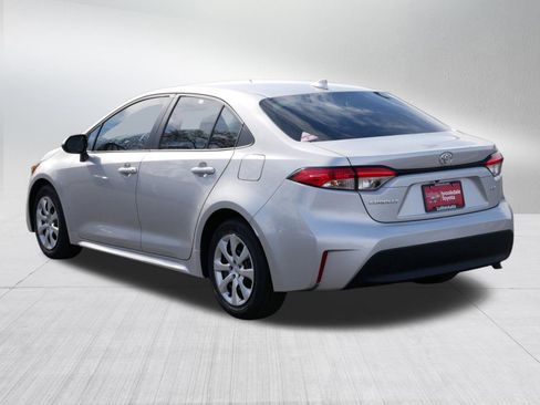 Certified 2025 Toyota Corolla LE w/ Convenience Package image 5