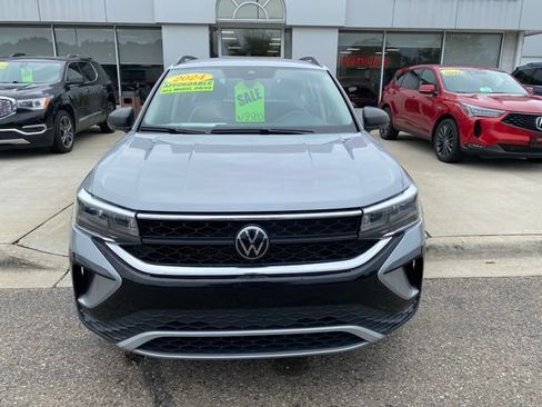 Used 2024 Volkswagen Taos S AWD/4WD image 9
