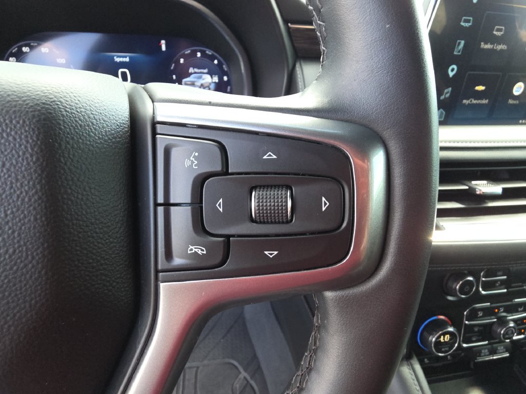Certified 2024 Chevrolet Suburban Z71 w/ Luxury Package AWD/4WD image 19
