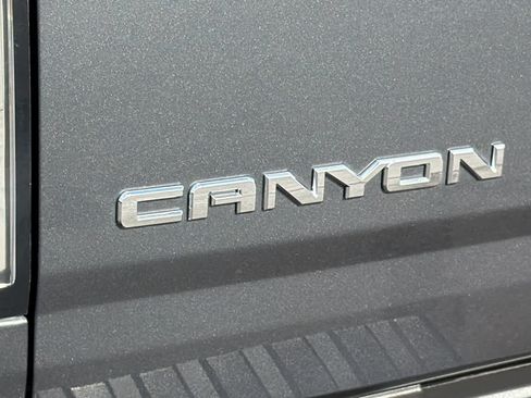 Used 2017 GMC Canyon W/T w/ Convenience Package RWD image 28
