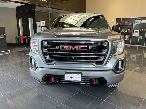 Used 2021 GMC Sierra 1500 AT4 w/ AT4 Value Package image 2