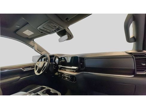 Used 2025 Chevrolet Silverado 1500 LT AWD/4WD image 17