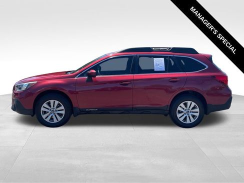 Used 2019 Subaru Outback 2.5i Premium AWD/4WD image 4