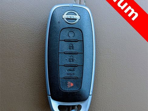 Used 2025 Nissan Pathfinder Platinum w/ Cargo Package image 34