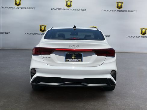 Used 2023 Kia Forte LXS w/ LXS Technology Package FWD image 6