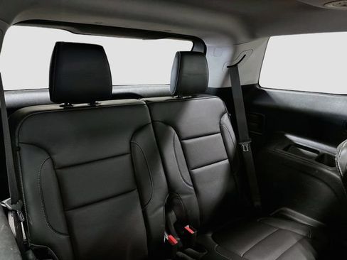 Used 2017 GMC Acadia SLT AWD/4WD image 22