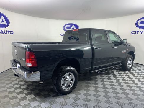 Used 2018 RAM 2500 SLT AWD/4WD image 3