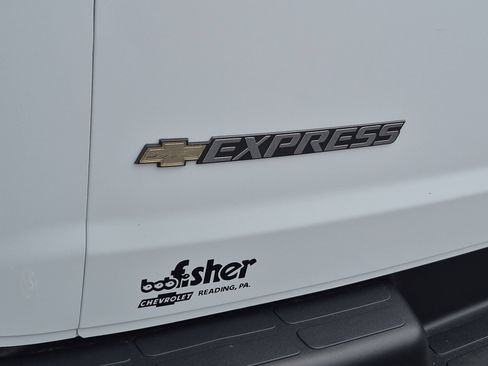 Used 2025 Chevrolet Express 2500 w/ Driver Convenience Package RWD image 29