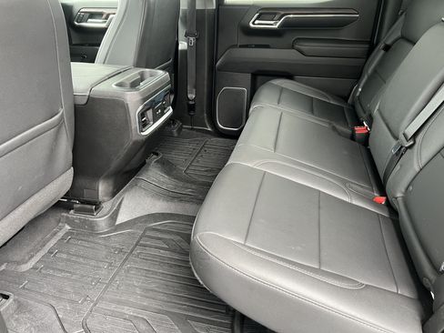Used 2023 GMC Sierra 1500 SLT w/ SLT Convenience Package AWD/4WD image 15