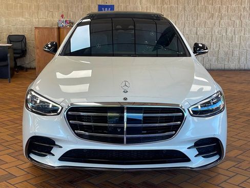 Used 2023 Mercedes-Benz S 580 4MATIC Sedan image 3