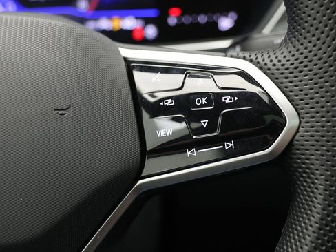 Used 2024 Volkswagen Tiguan SE R-Line image 21