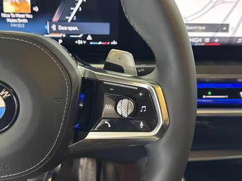 Used 2026 BMW 740i w/ Premium Package image 24