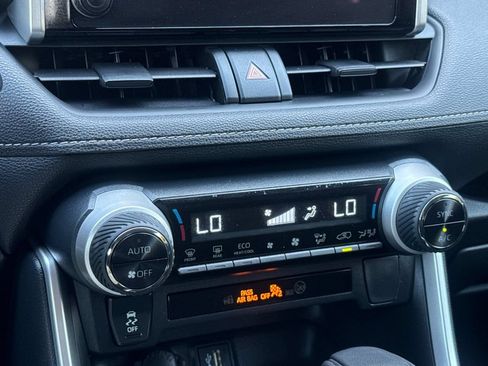 Certified 2025 Toyota RAV4 XLE AWD/4WD image 20