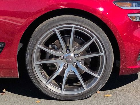 Used 2023 Genesis G70 2.0T image 14