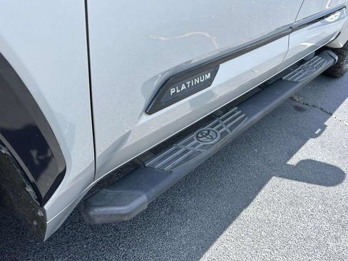 Used 2024 Toyota Tundra Platinum AWD/4WD image 9